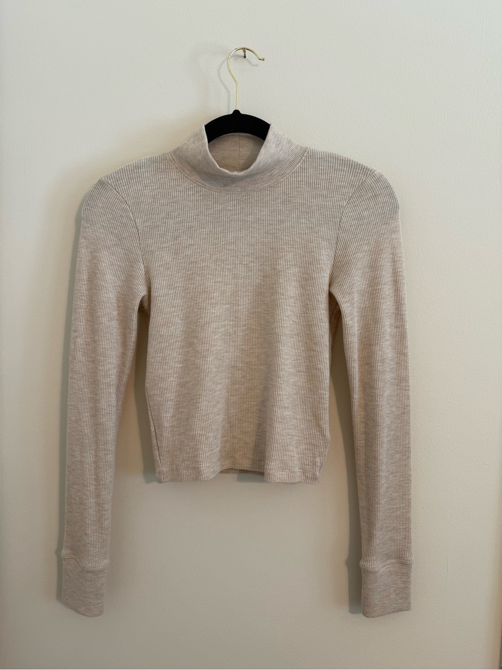 American Eagle Waffle-Knit Long Sleeve Crop Top Mock Neck in Beige Women’s Small